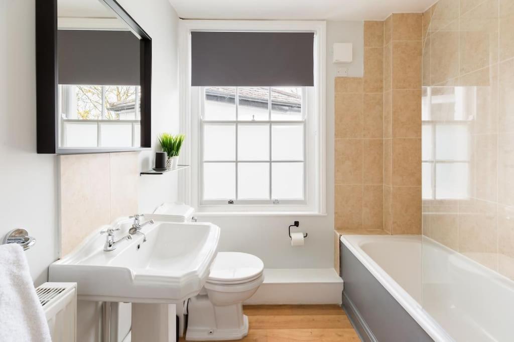 Fabulous Malvern Townhouse Great Malvern Bagian luar foto